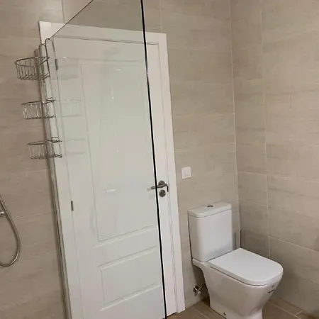 Emilia 4 Pax Villa *